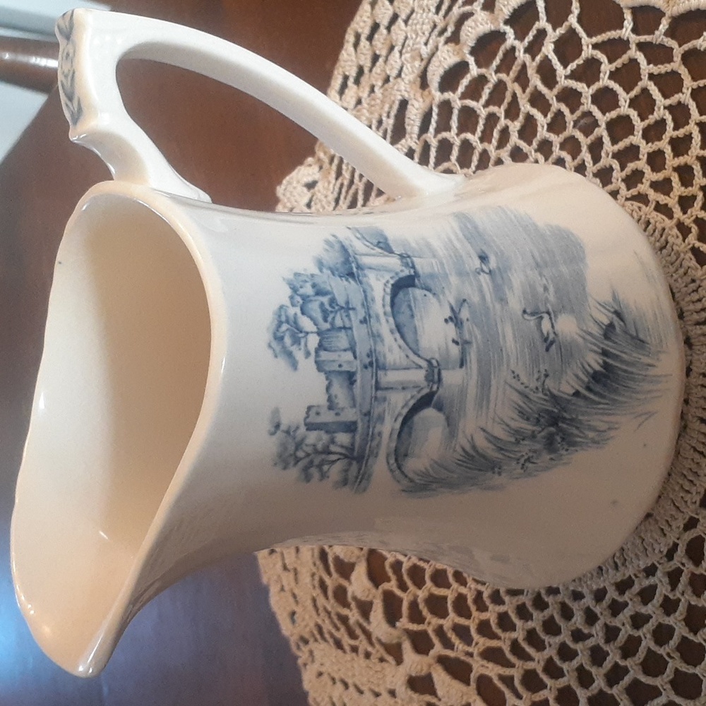 Mid-Century English Bridges Milk Pitcher W/Dragon Handle Alfred Meakin Staffords